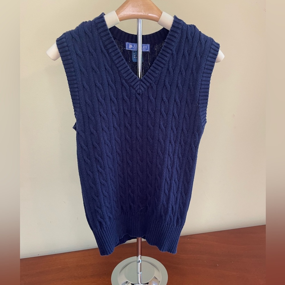J. Bailey boy's size 10 navy blue cotton cable sweater vest